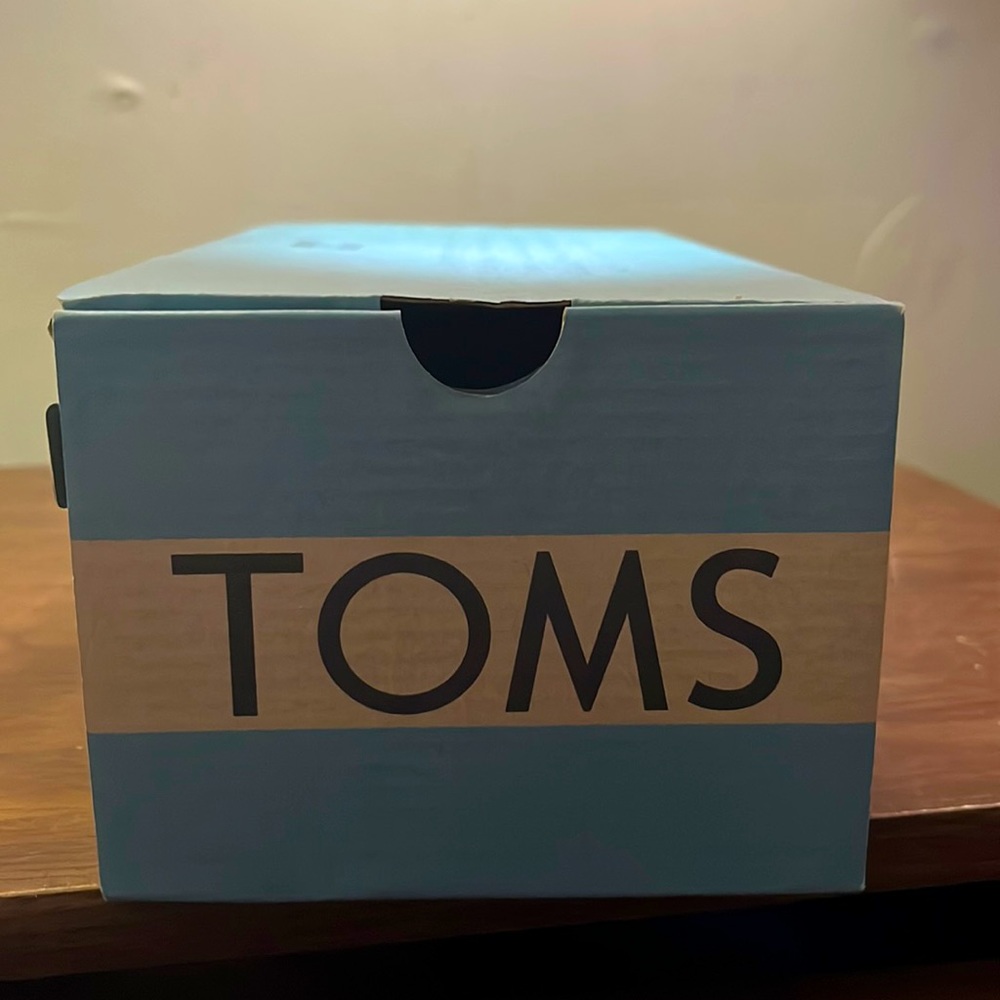 Black Toms